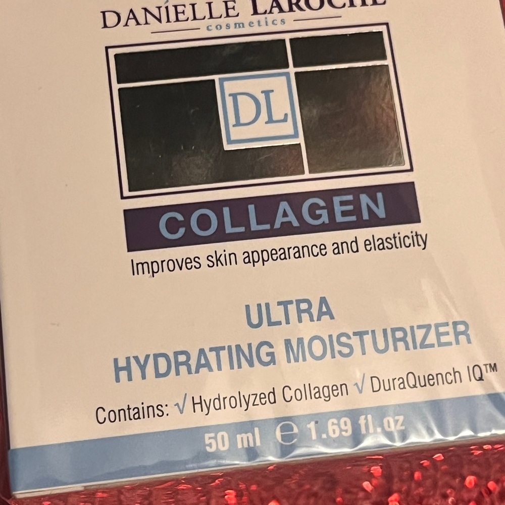 Danielle Laroche Collagen Ultra Hydrating Moisturizer - Blue/White